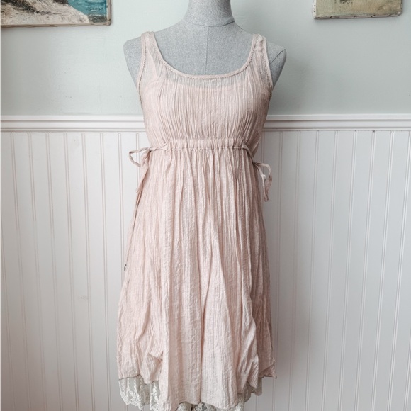 Banana Usa Dresses & Skirts - Boho whimsical Pink Dress